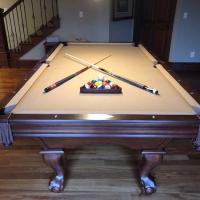 Brunswick pool table in Good Conditions